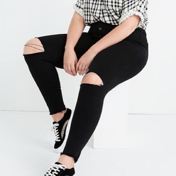 Madewell Denim - Madewell Black Petite 10" High-Rise Roadtripper Jeans 36P